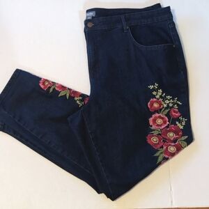 Martha Stewart Floral  Embroidered Dark Wash Stretch Denim Jeans.  Plus Sz 26W.